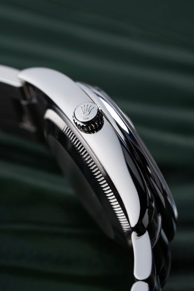 Rolex Oyster Perpetual Date 115200